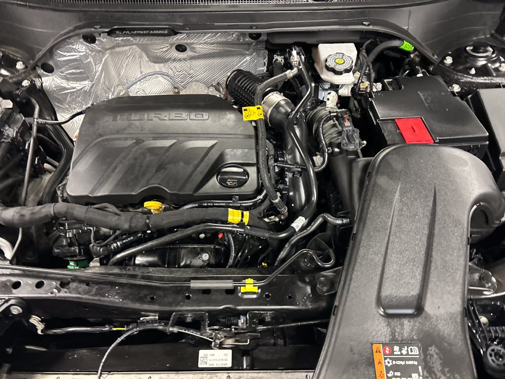 Used 2025 Chevrolet Trax LT FWD image 25