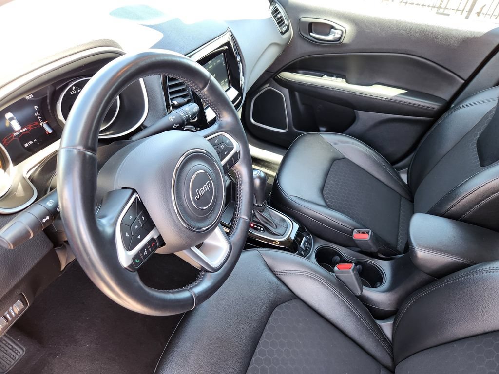 Used 2021 Jeep Compass Latitude FWD image 10