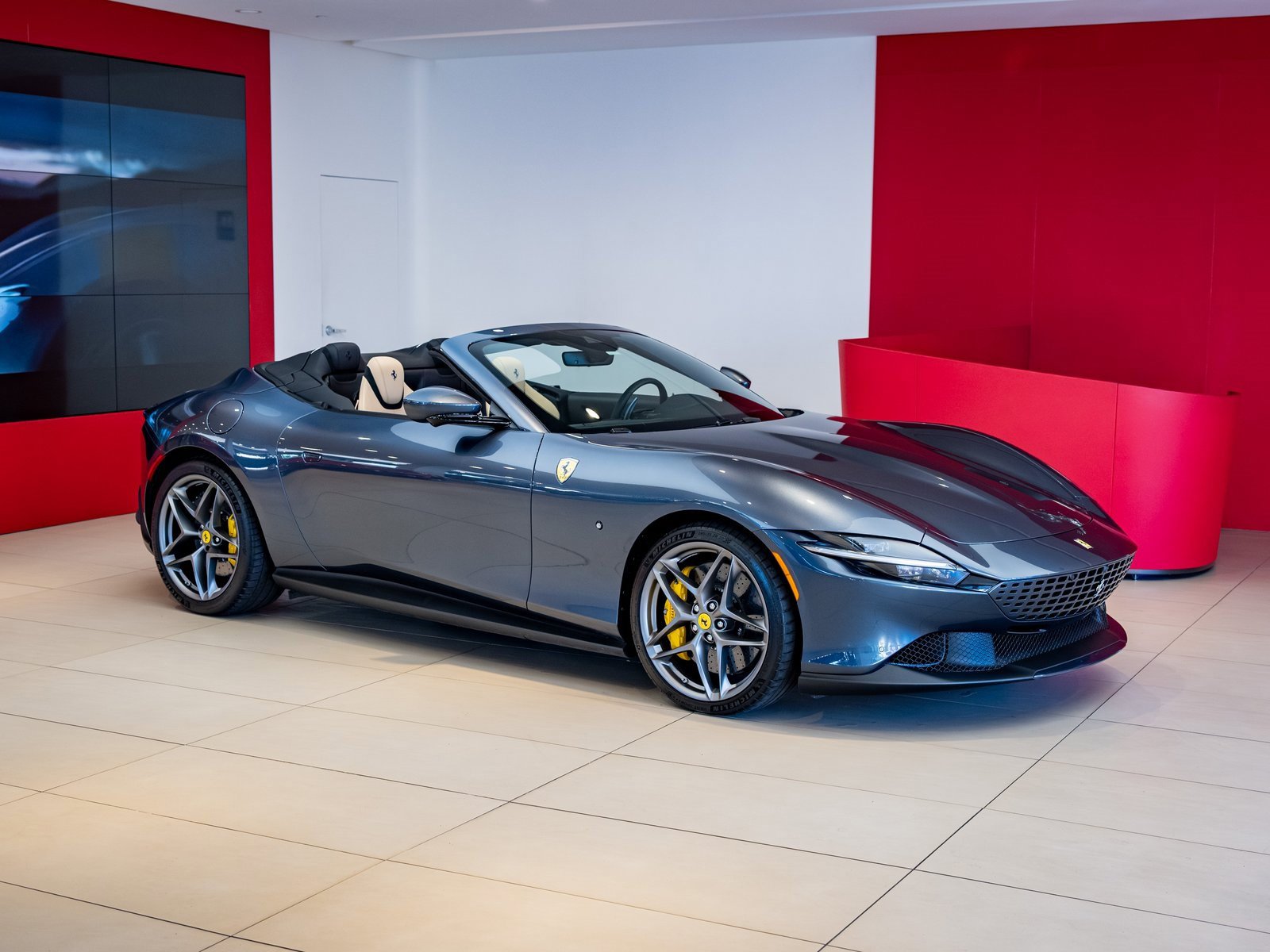 Used 2024 Ferrari Roma Spider video 1