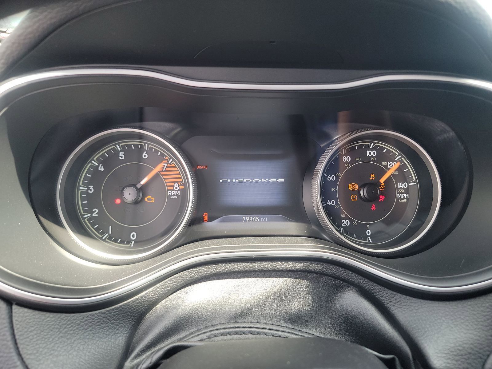 Used 2019 Jeep Cherokee Limited AWD/4WD image 2