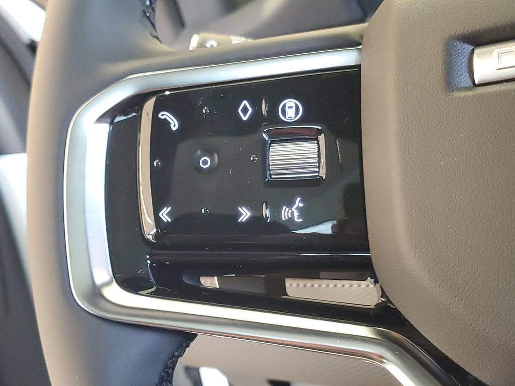 New 2026 Land Rover Discovery Sport Landmark AWD/4WD image 18