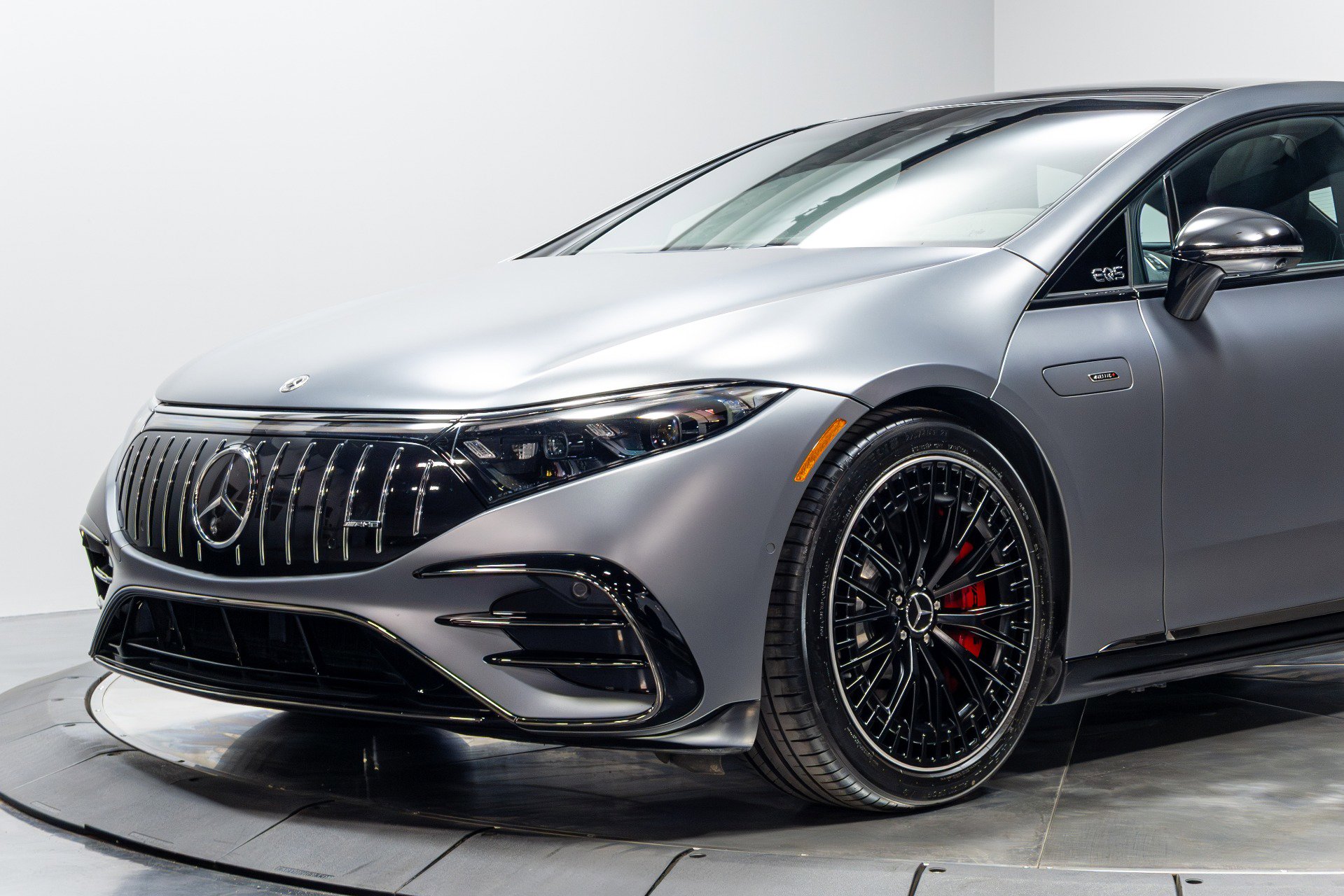 Used 2023 Mercedes-Benz EQS AMG 4MATIC image 4