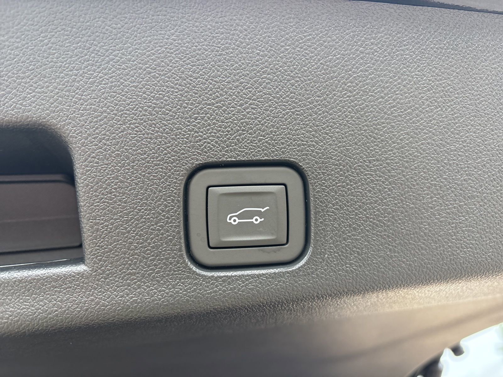 New 2026 GMC Acadia Denali image 19