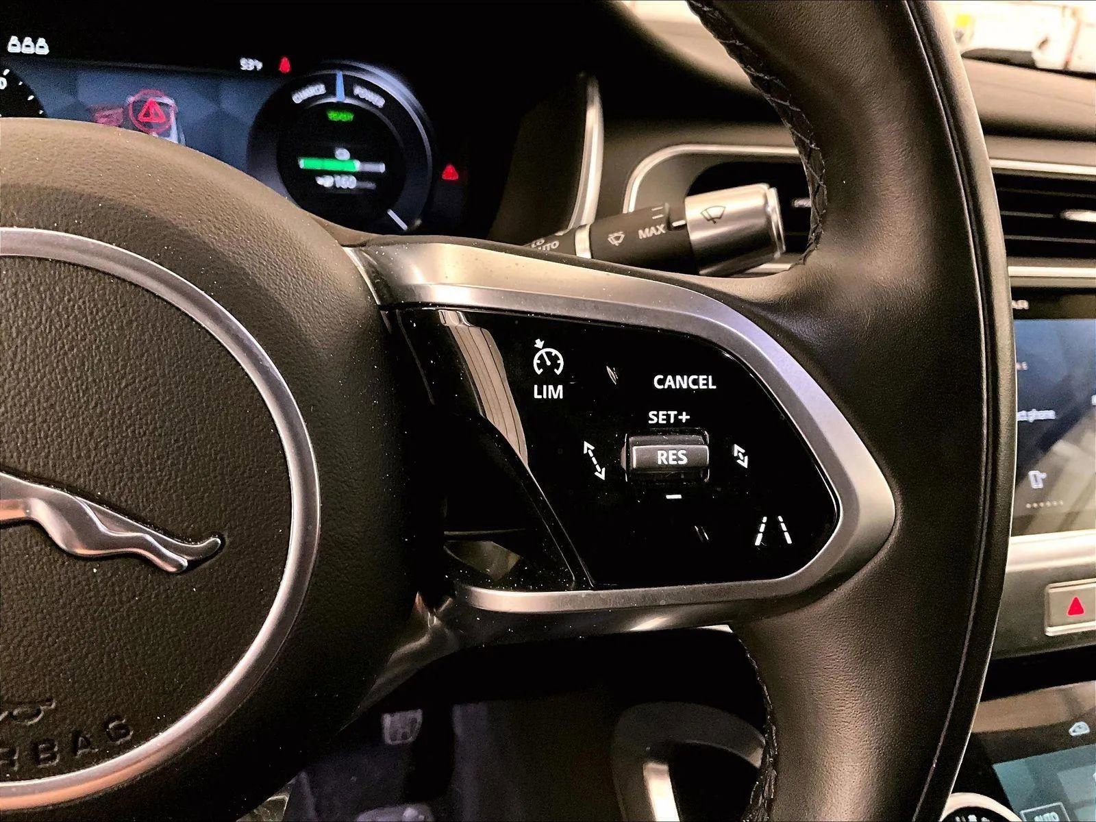 Used 2022 Jaguar I-PACE HSE image 18