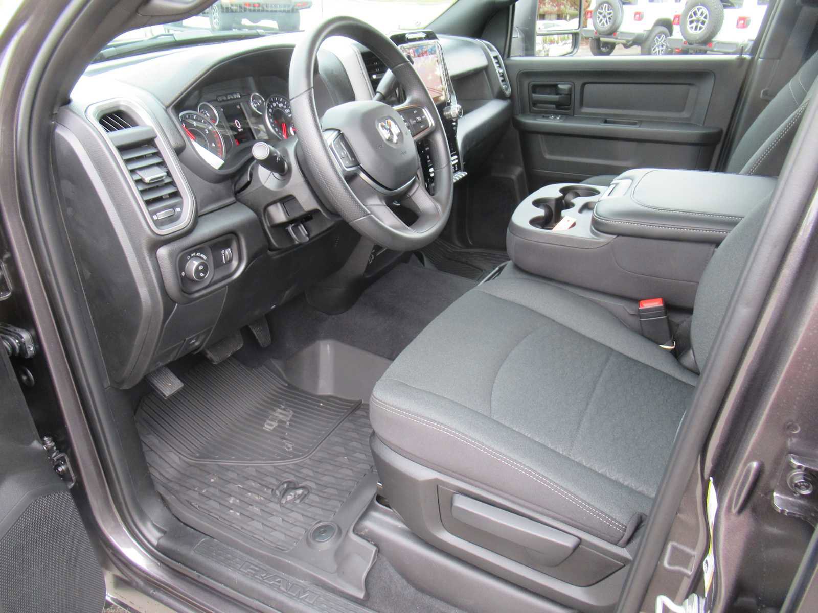 New 2026 RAM 3500 Tradesman image 27