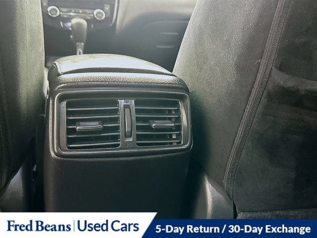 Used 2015 Nissan Rogue SV AWD/4WD image 30