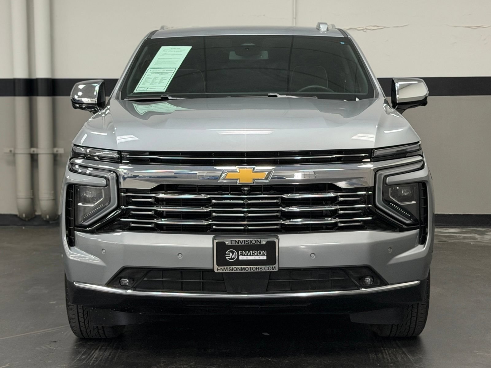 Used 2025 Chevrolet Tahoe Premier AWD/4WD image 6