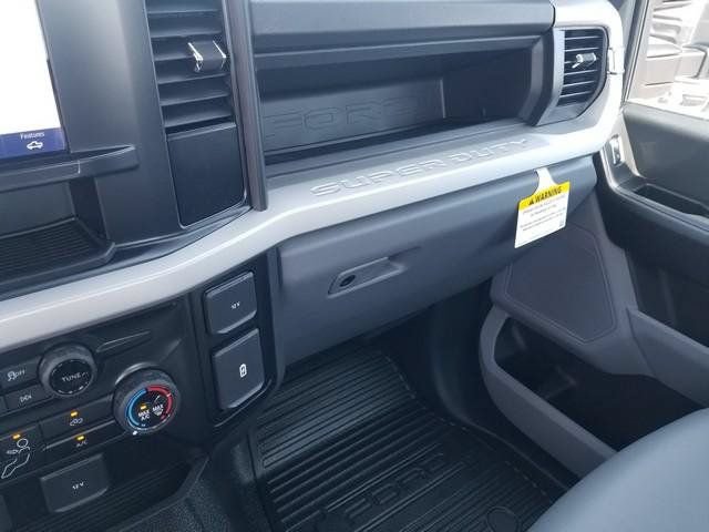 New 2026 Ford F550 4x4 Regular Cab Super Duty image 22