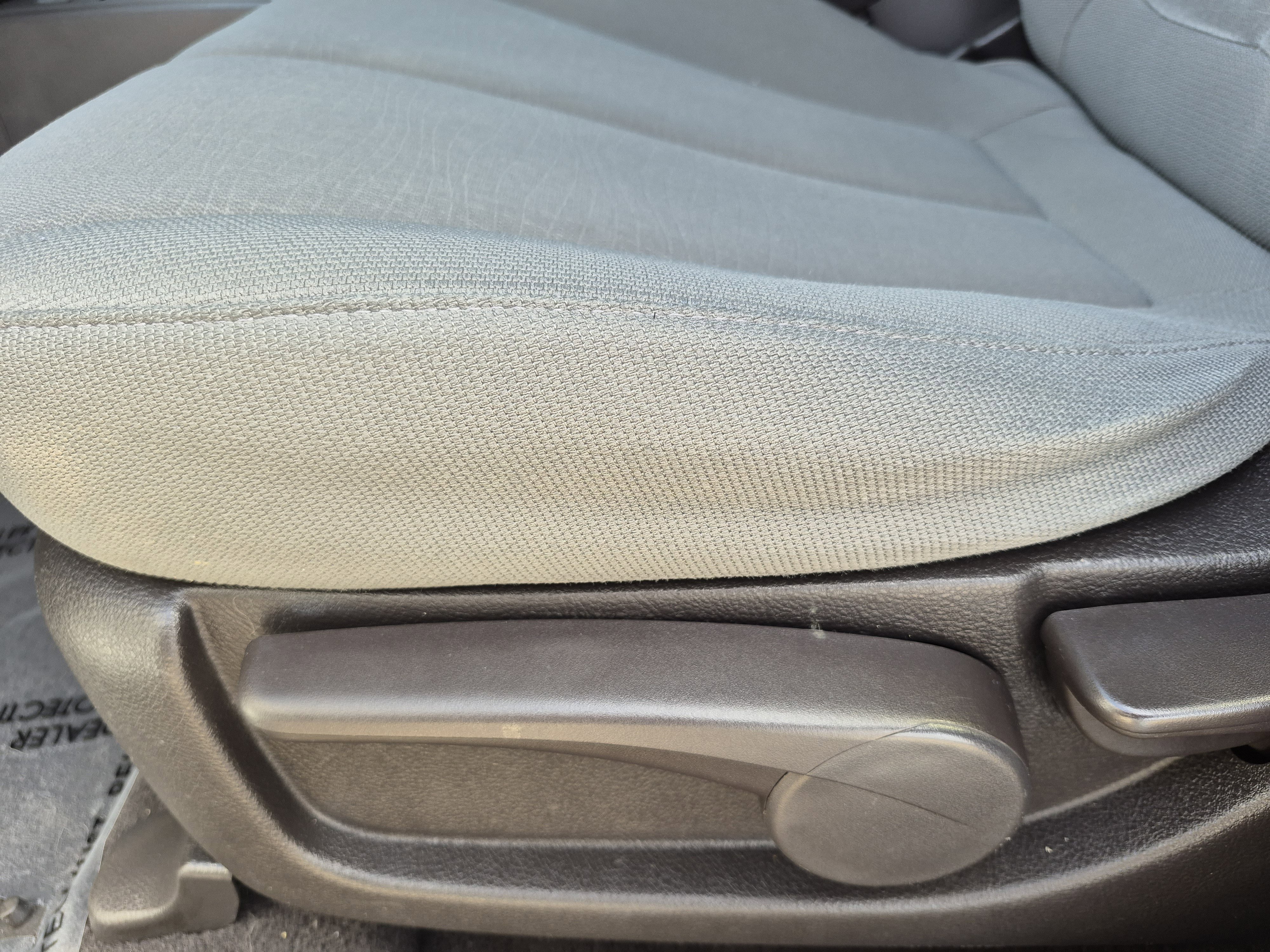 Used 2010 Hyundai Santa Fe GLS w/ Summer Event Pkg 21 image 24