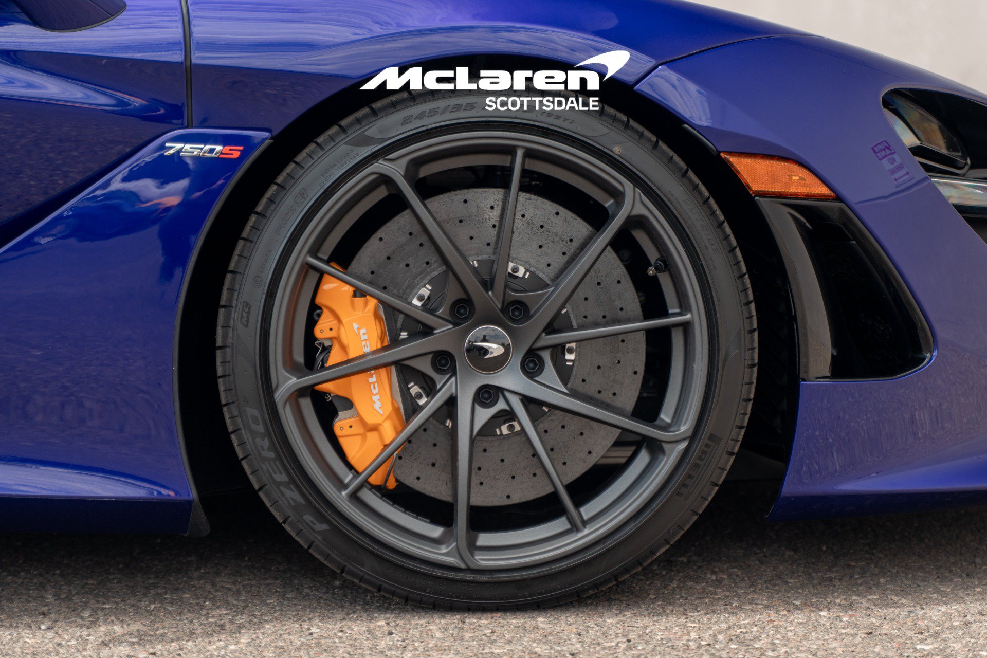 Used 2026 McLaren 750S Spider RWD image 31