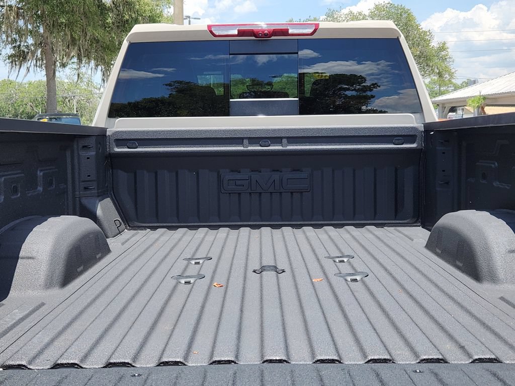 Used 2026 GMC Sierra 2500 AT4X AWD/4WD image 9