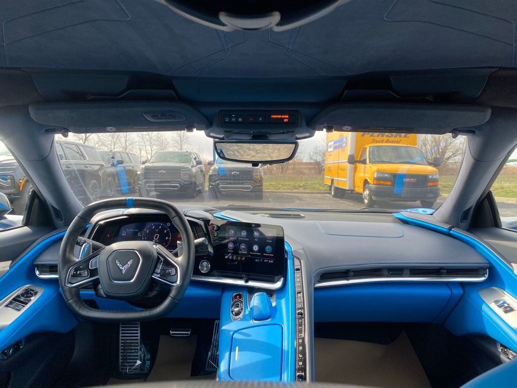 Used 2020 Chevrolet Corvette Stingray Premium Cpe w/ 3LT Preferred Equipment Group image 22