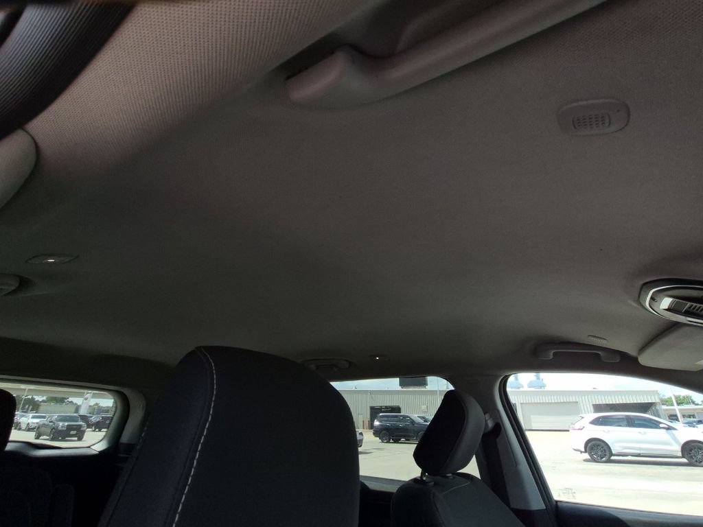 Used 2023 Jeep Grand Cherokee L Laredo AWD/4WD image 16