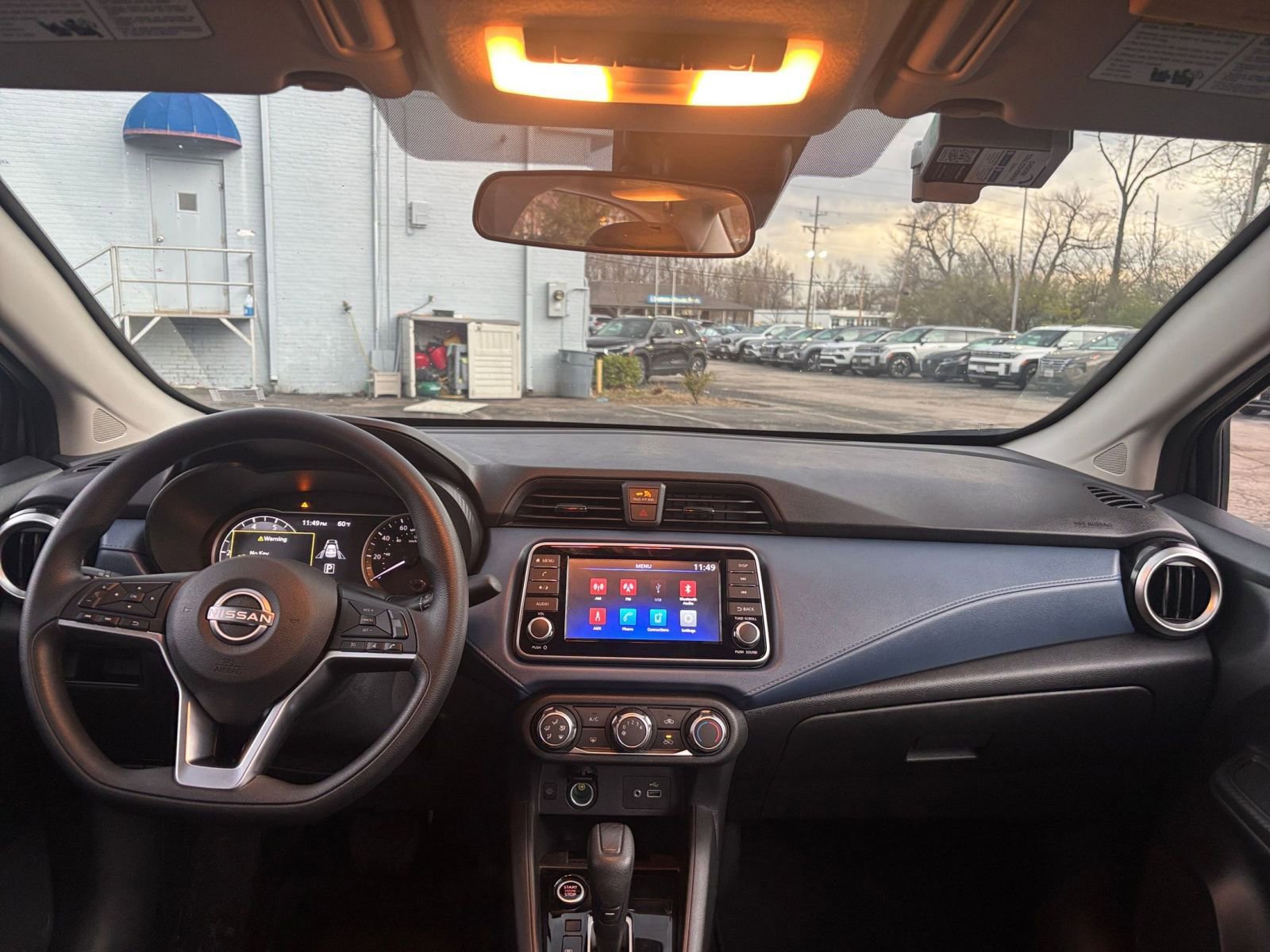 Used 2025 Nissan Versa SV image 31