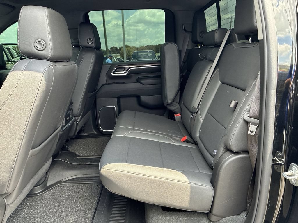 Used 2024 Chevrolet Silverado 2500 LTZ w/ LTZ Plus Package AWD/4WD image 18