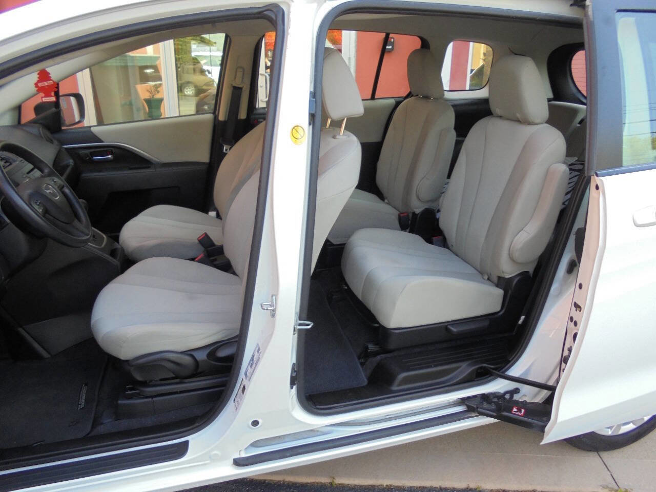 Used 2015 MAZDA MAZDA5 Sport FWD image 7