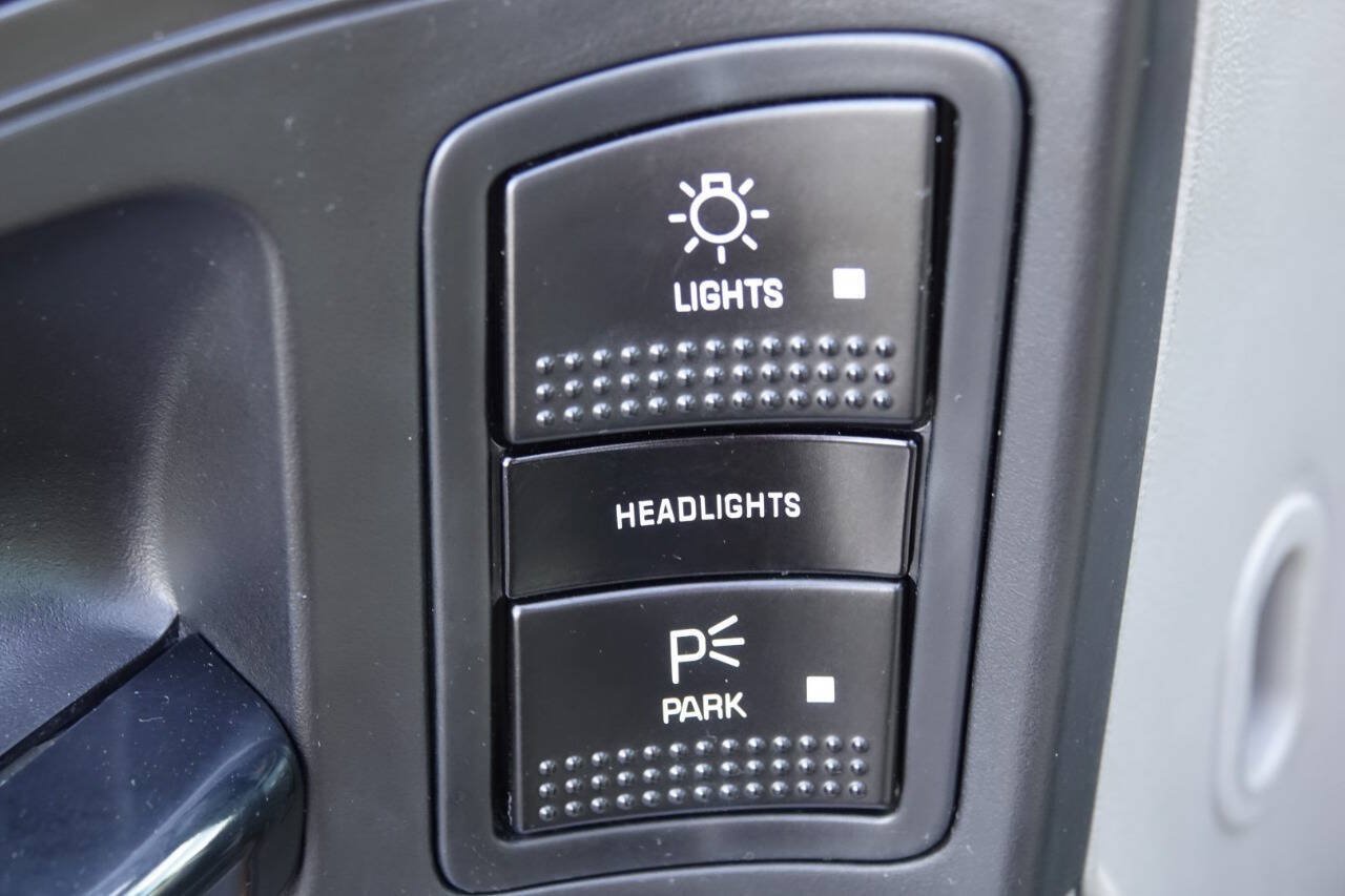 Used 1993 Buick Park Avenue Ultra FWD image 62