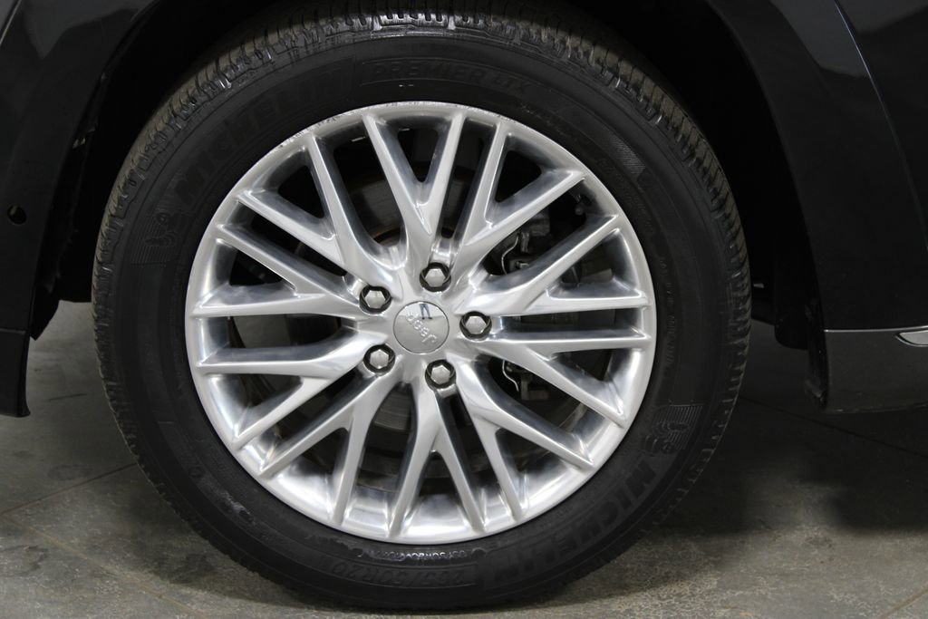 Used 2017 Jeep Grand Cherokee Summit image 18