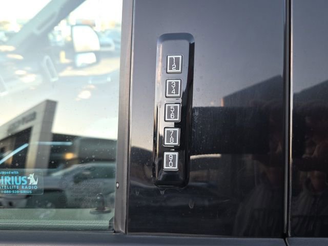 Used 2017 Ford F250 XLT w/ XLT Premium Package image 19