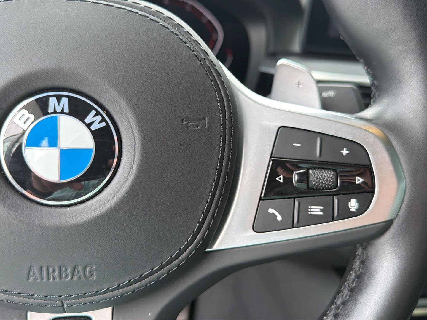 Certified 2023 BMW 530i w/ M Sport Package RWD image 21