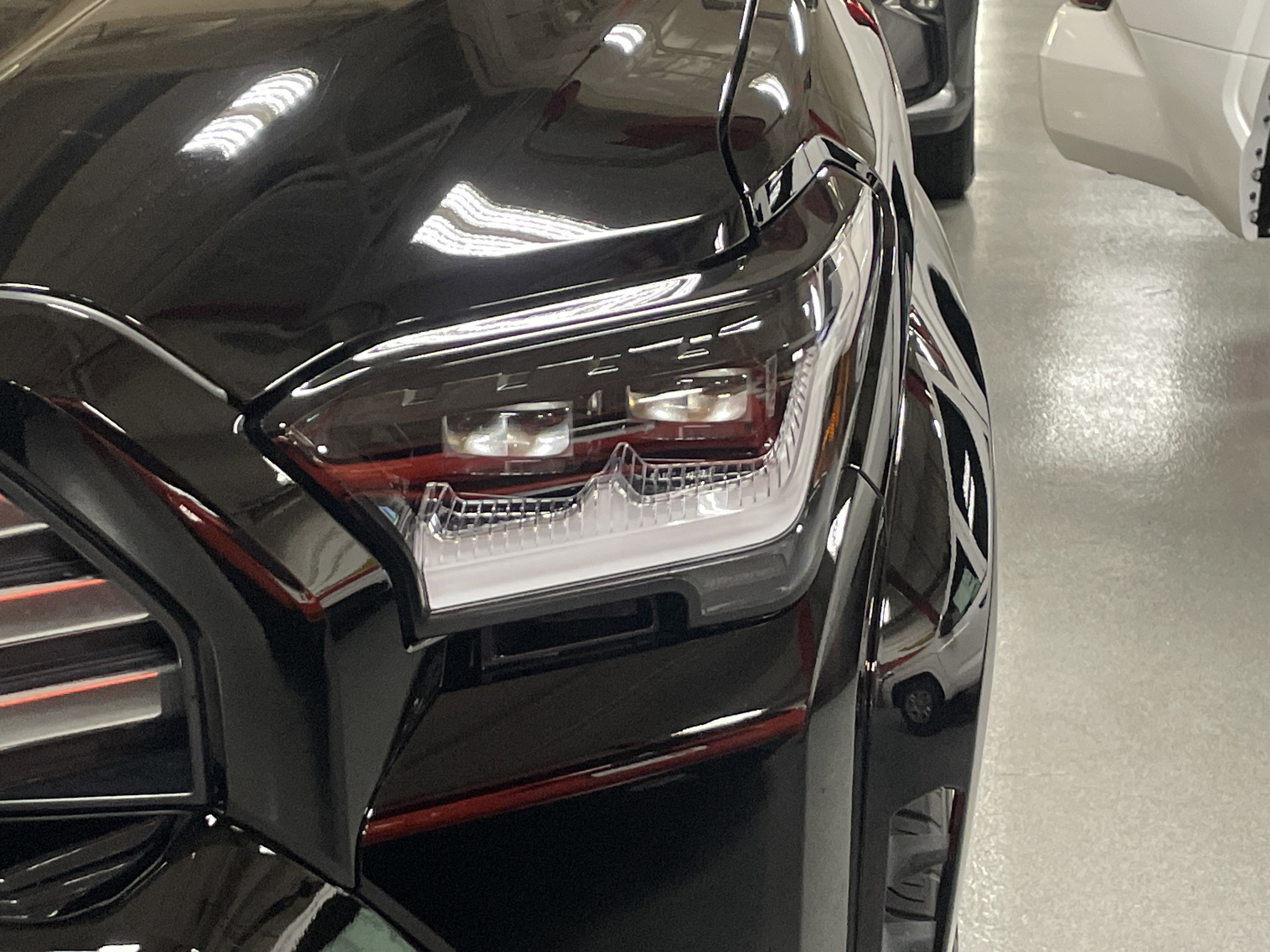 Used 2025 Toyota 4Runner Limited image 6