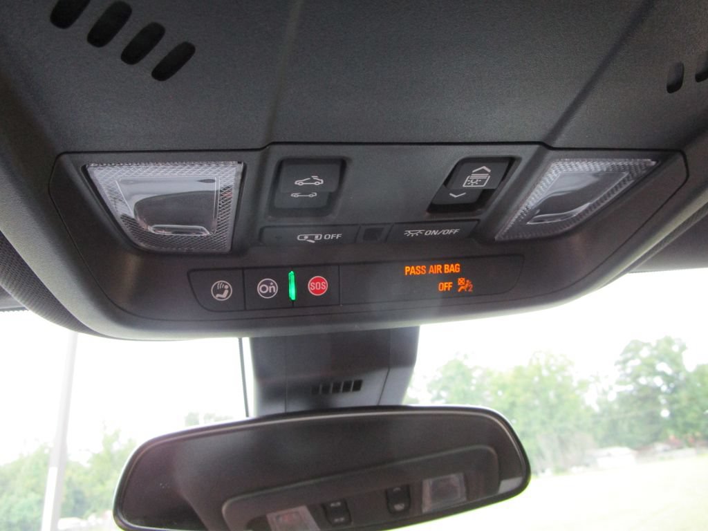 Used 2024 Chevrolet Equinox RS FWD image 46