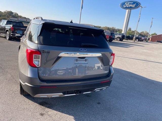 Used 2021 Ford Explorer XLT w/ Equipment Group 202A AWD/4WD image 8