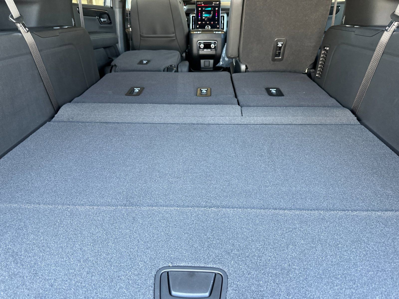 New 2026 GMC Yukon XL Elevation RWD image 16