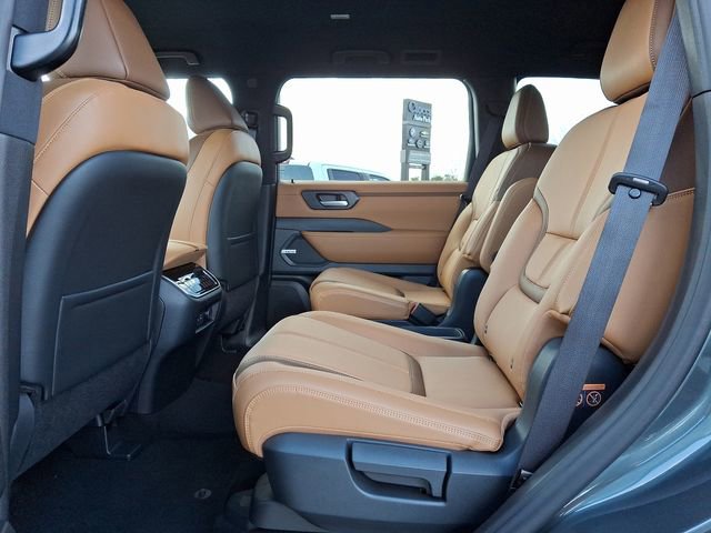 New 2025 Nissan Armada SL w/ Captain's Chari Seat Package image 9