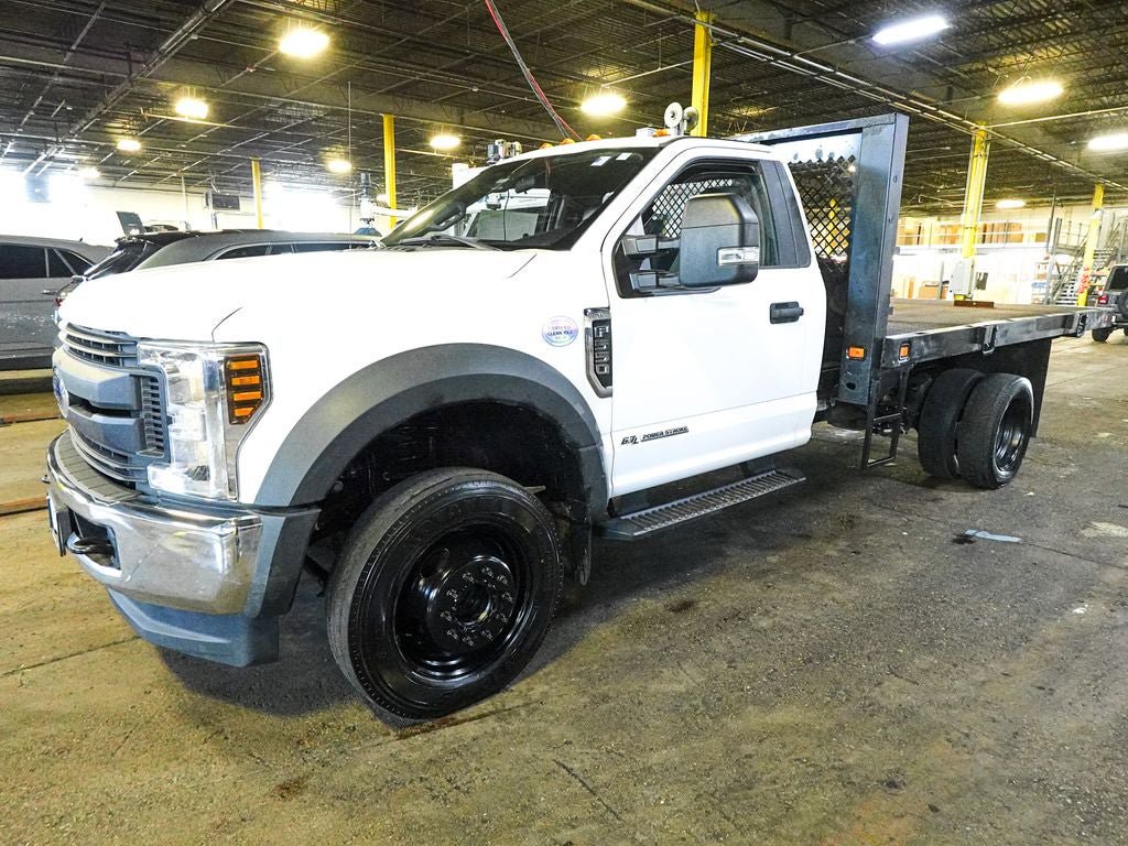 Used 2019 Ford F550 4x4 Regular Cab Super Duty image 3