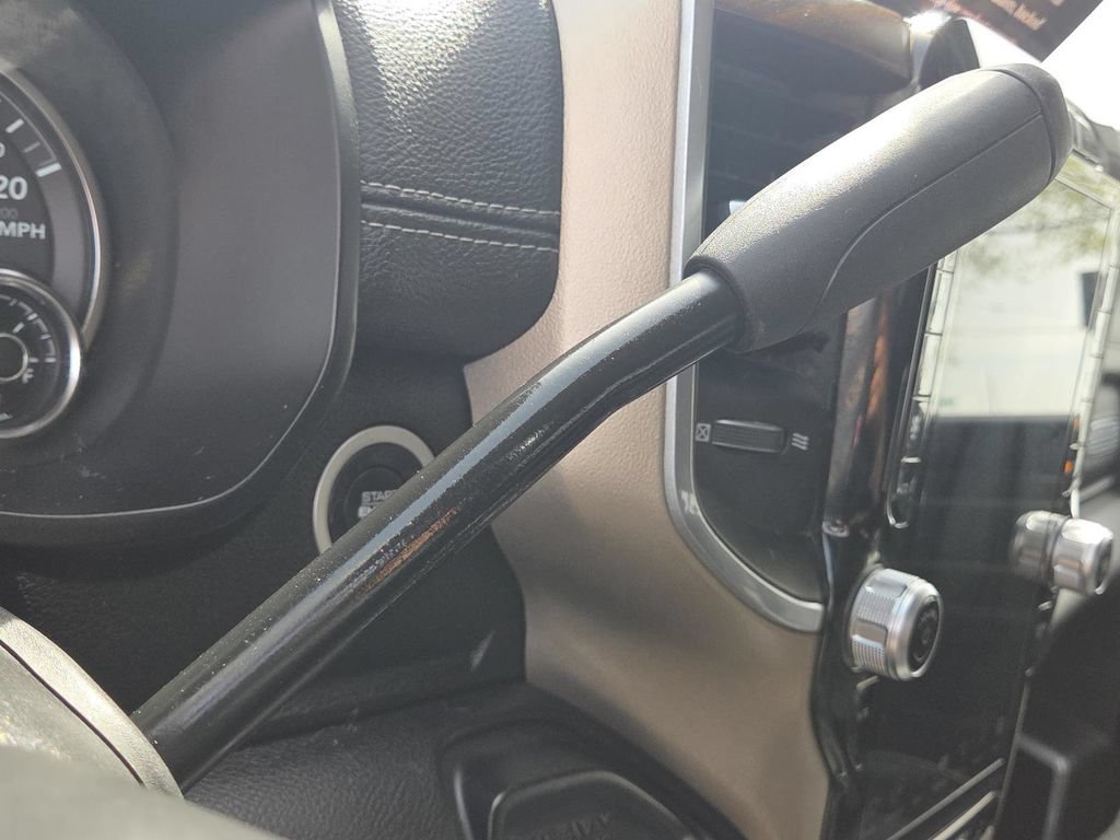 Used 2024 RAM 2500 Laramie AWD/4WD image 29
