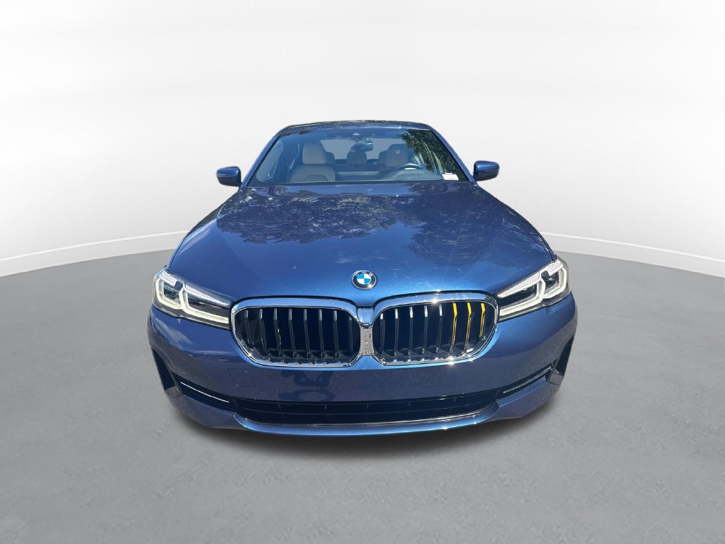 Used 2023 BMW 530i w/ Convenience Package RWD image 3