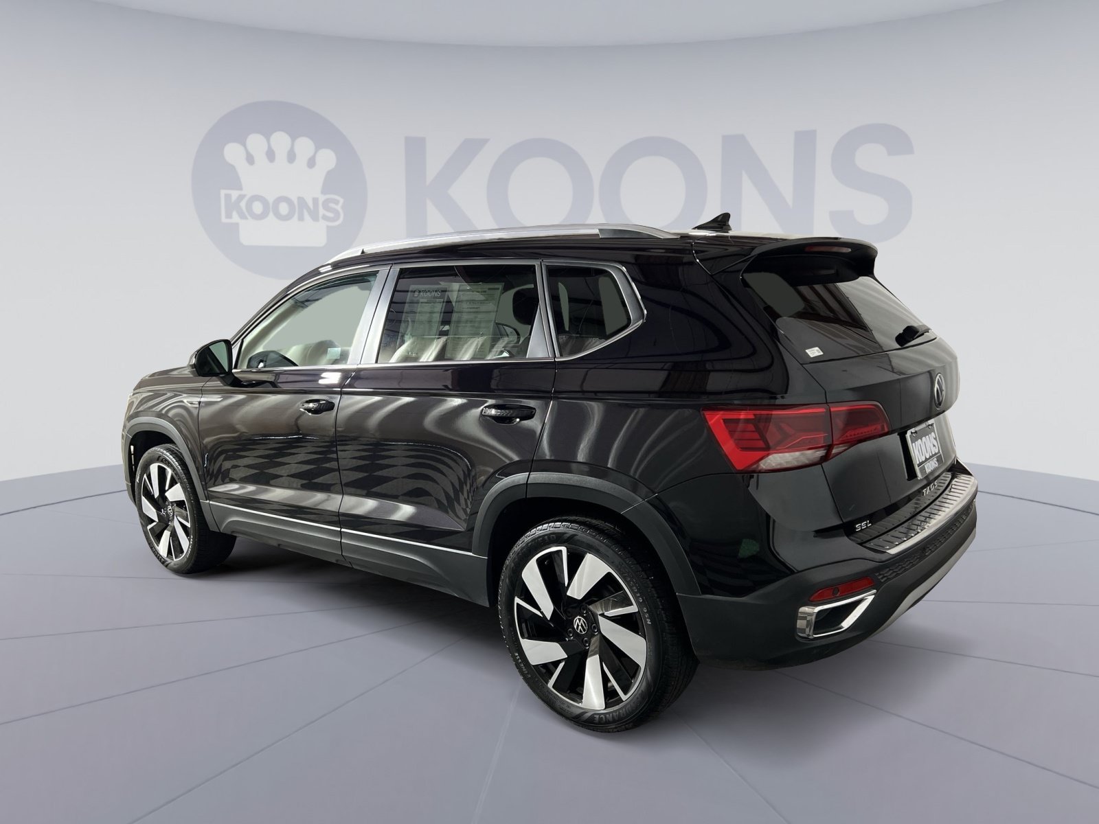 Used 2024 Volkswagen Taos SEL AWD/4WD image 4