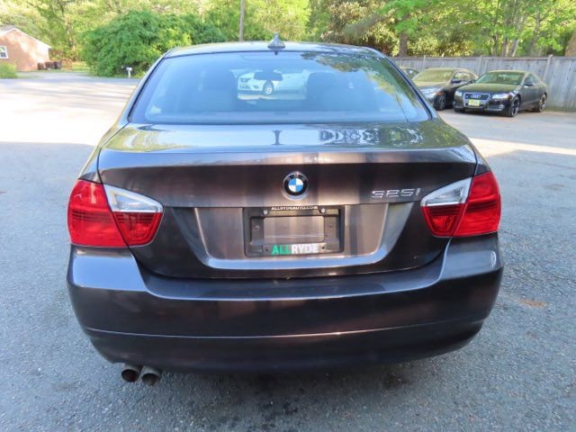 Used 2006 BMW 325i Sedan RWD image 7