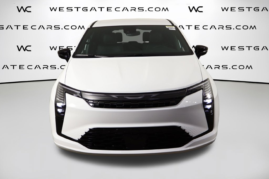 New 2027 Chrysler Pacifica Select FWD image 2