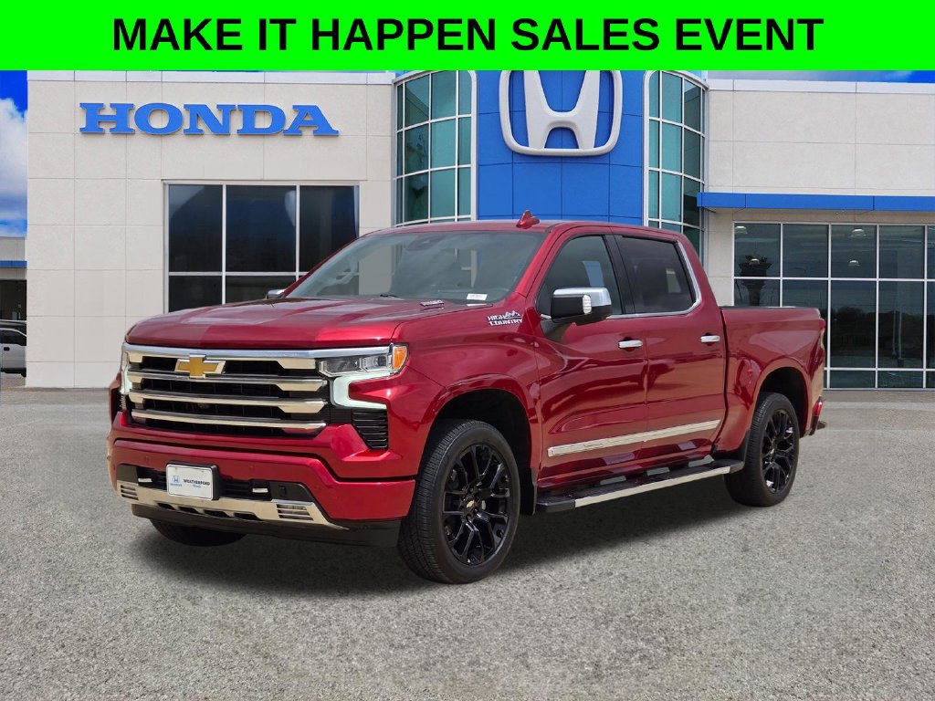 Used 2025 Chevrolet Silverado 1500 High Country w/ Technology Package AWD/4WD image 7