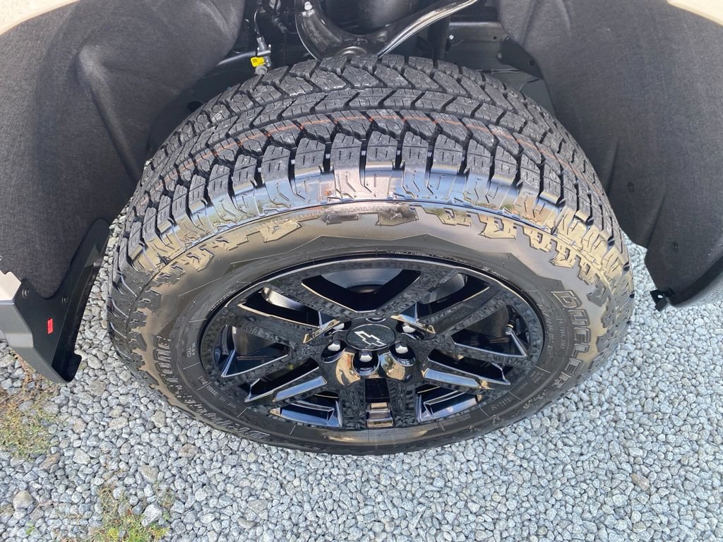 New 2026 Chevrolet Silverado 1500 Custom Trail Boss AWD/4WD image 22