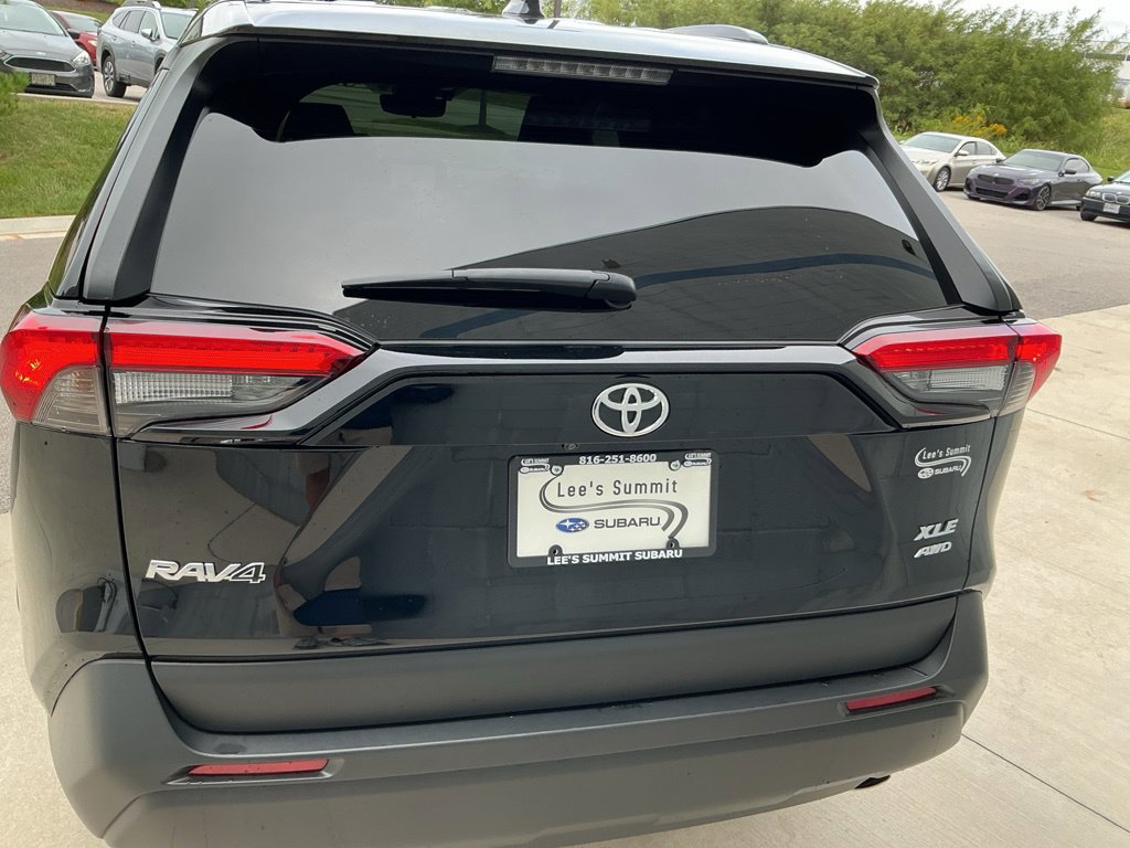 Used 2025 Toyota RAV4 XLE Premium w/ Weather Package AWD/4WD image 11