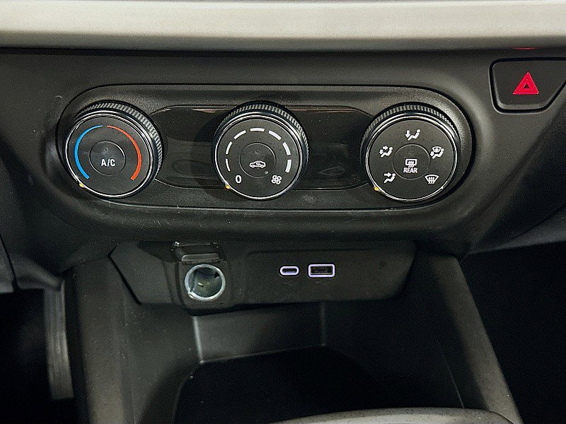 Used 2024 Chevrolet Trax LS FWD image 16
