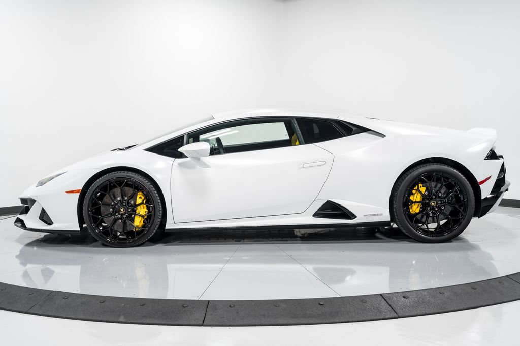 Used 2022 Lamborghini Huracan EVO AWD/4WD image 6