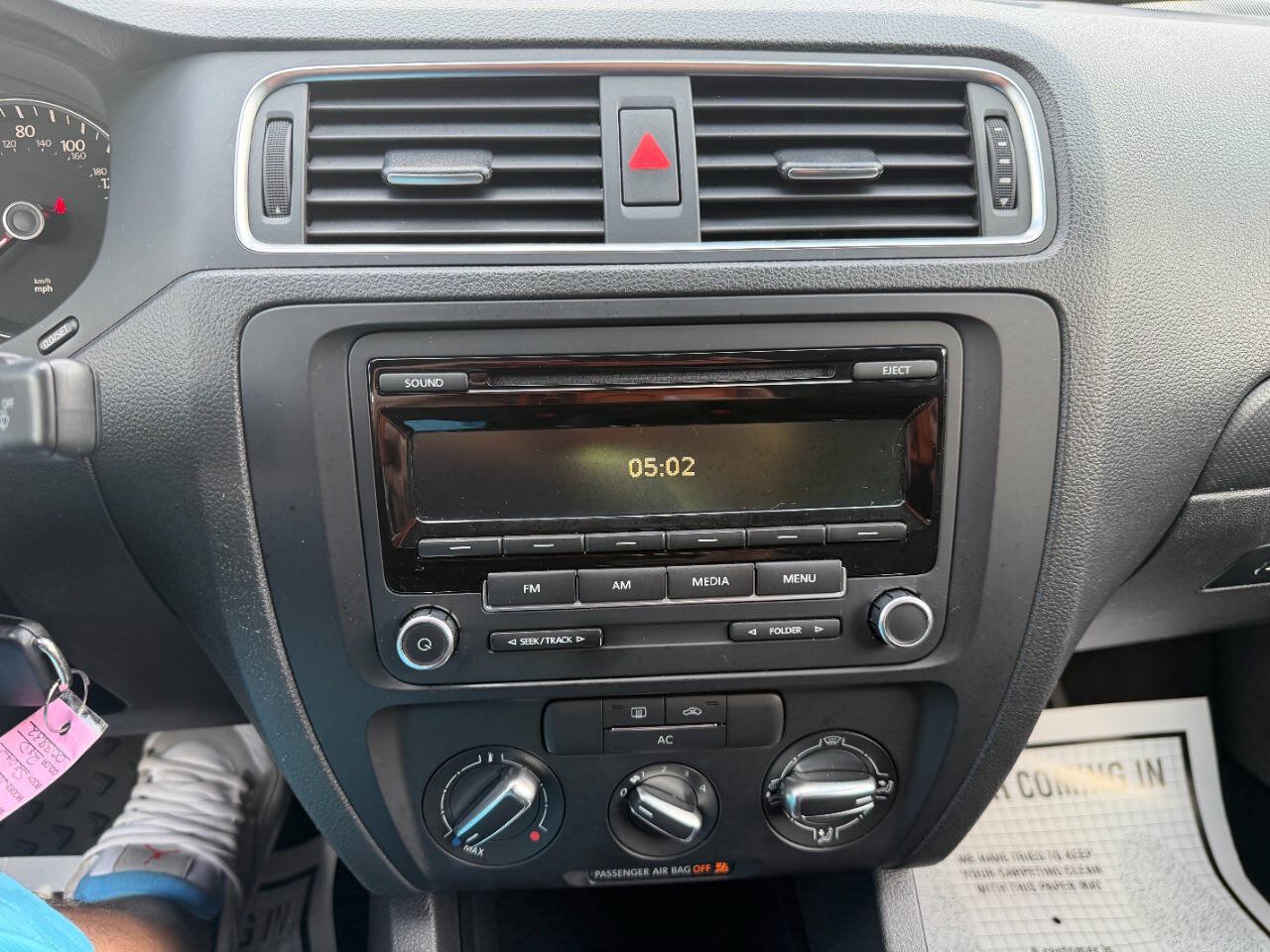 Used 2012 Volkswagen Jetta SE FWD image 23