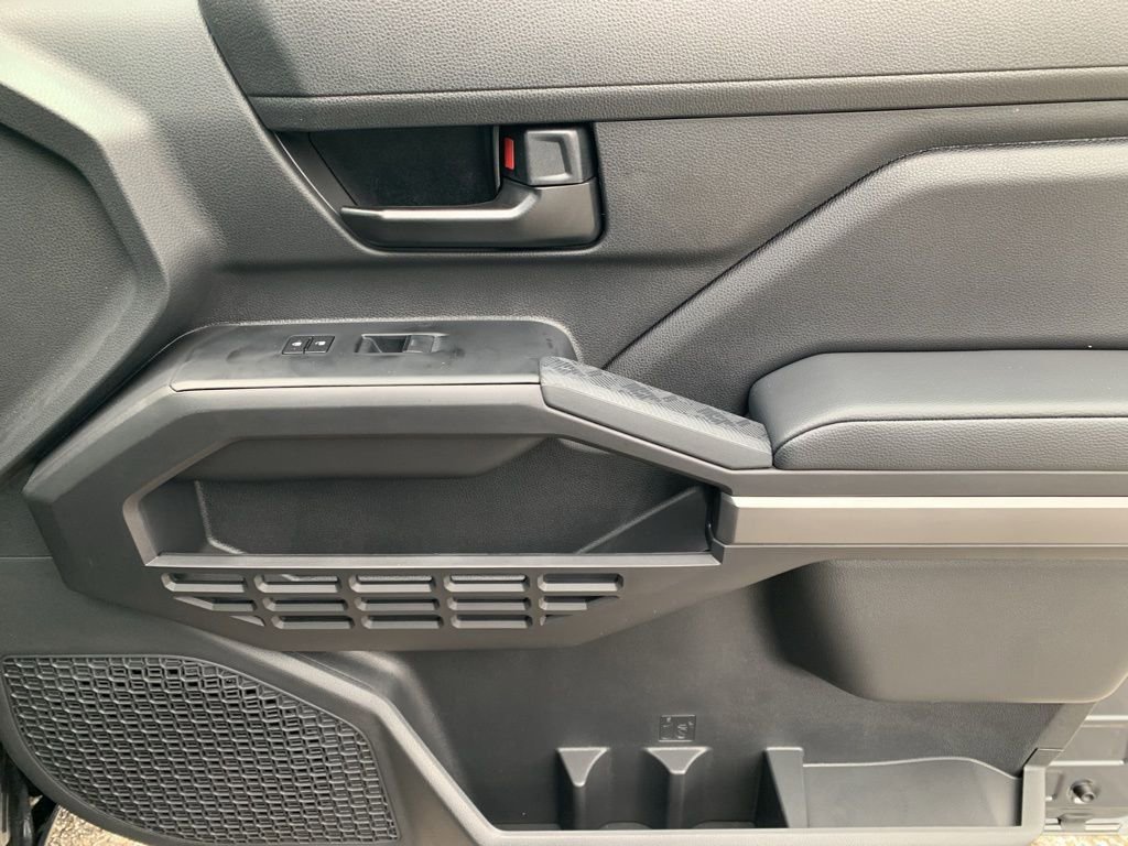 New 2026 Toyota Tacoma SR5 image 18