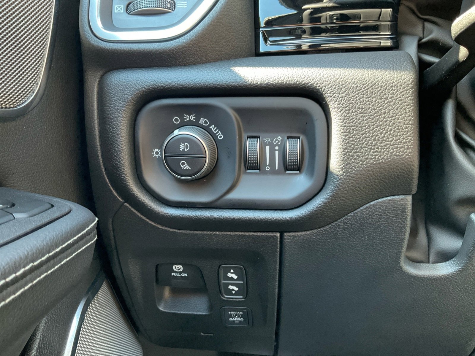 New 2026 RAM 1500 Laramie w/ Night Edition image 16