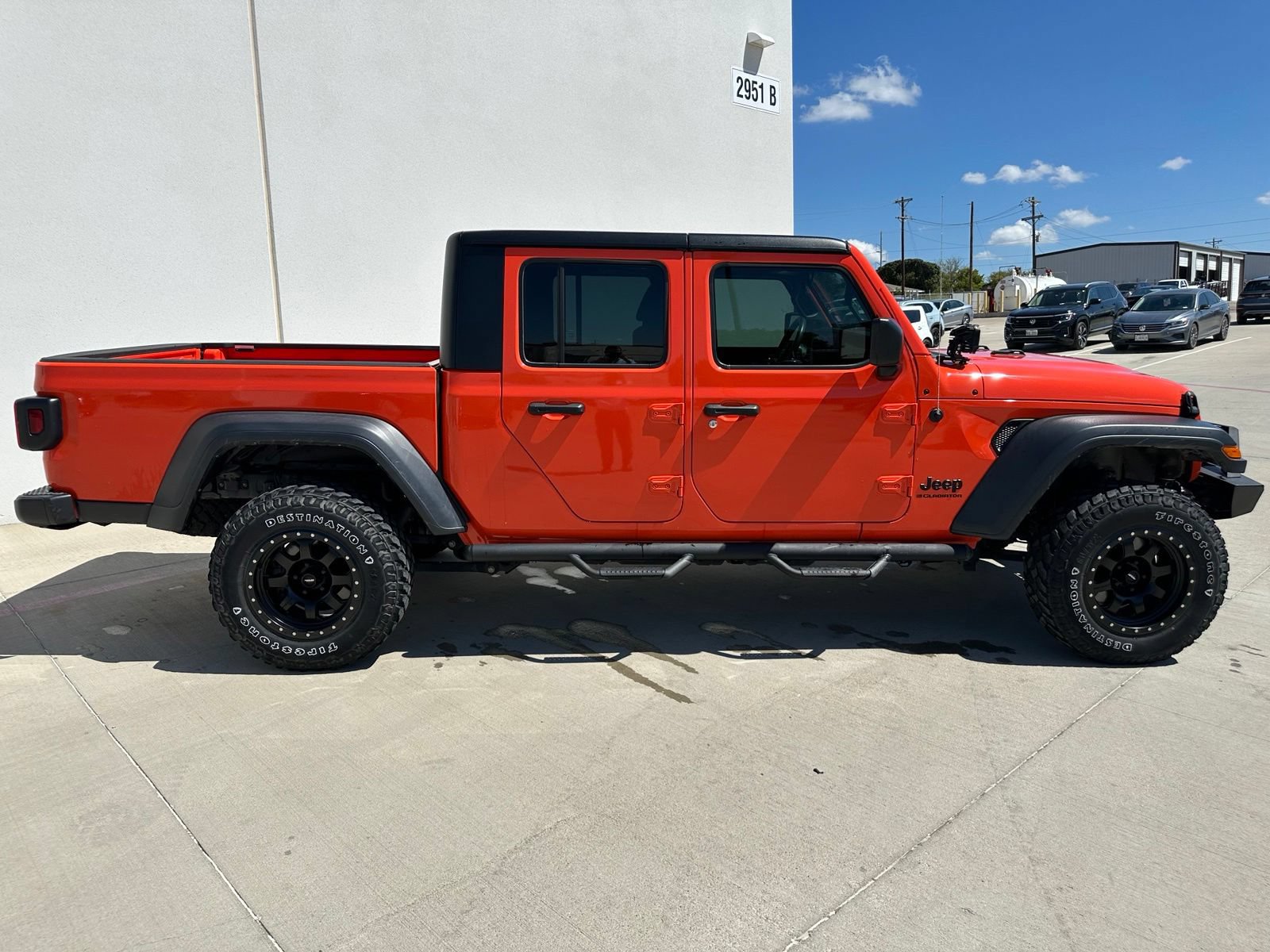 Used 2023 Jeep Gladiator Sport w/ Off Road Group AWD/4WD image 9