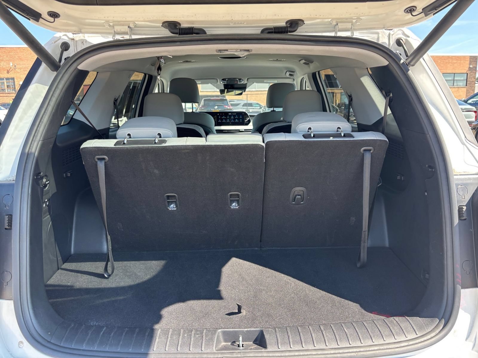 Used 2025 Hyundai Palisade SEL FWD image 34