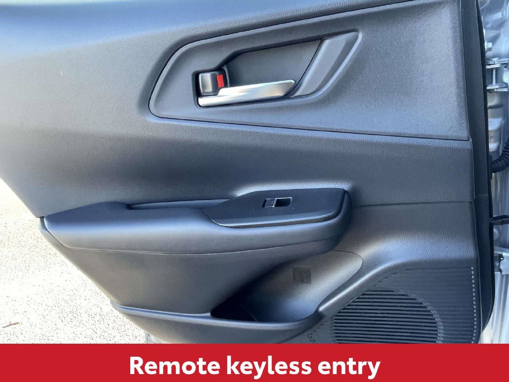 Used 2025 Toyota Prius Plug-In Hybrid FWD image 16