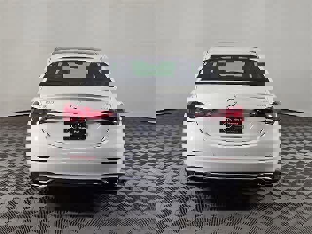 Certified 2025 Mercedes-Benz C 300 4MATIC Sedan image 4