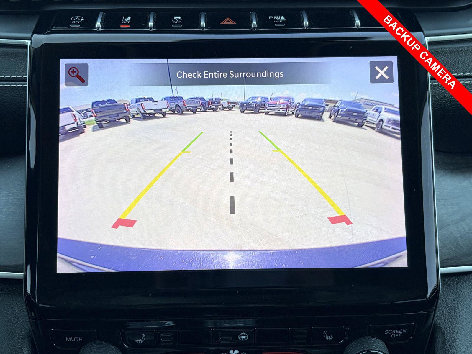 Used 2023 Jeep Grand Cherokee L Limited w/ Black Appearance Package AWD/4WD image 13