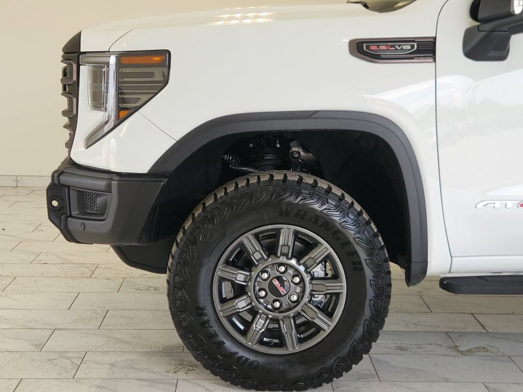 New 2026 GMC Sierra 1500 AT4X w/ LPO, Black Badging Package AWD/4WD image 8