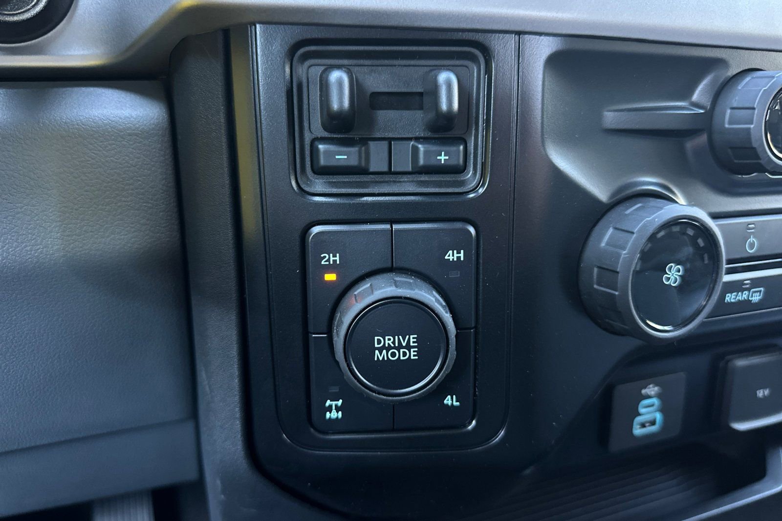 New 2026 Ford F250 XLT w/ F-250 >10K GVWR Package image 25